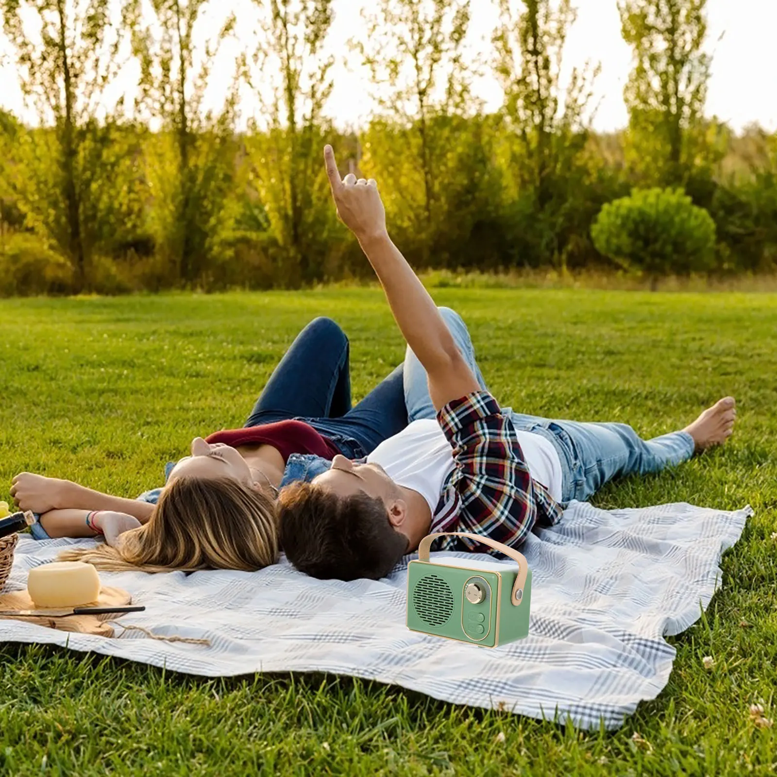 Mini Wireless Speaker Portable Retro 5.0 Compact Music Player For Smartphone Tablet Usb Aux Bass Stereo Sound Gift
Mini Wireless Speaker Portable Retro 5.0 Compact Music Player For Smartphone Tablet Usb Aux Bass Stereo Sound Gift