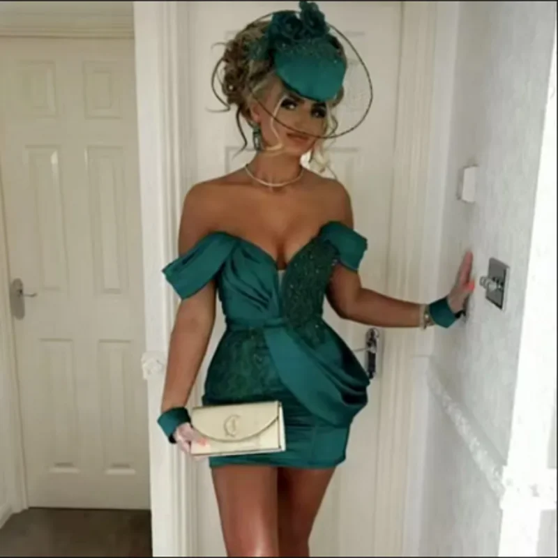 Sexy Above Knee Beaded Prom Dress Ruched V Neck Short Party Gowns Applique Satin Gloves Hunter Green Prom Dresses Off Shoulder
Sexy Above Knee Beaded Prom Dress Ruched V Neck Short Party Gowns Applique Satin Gloves Hunter Green Prom Dresses Off Shoulder