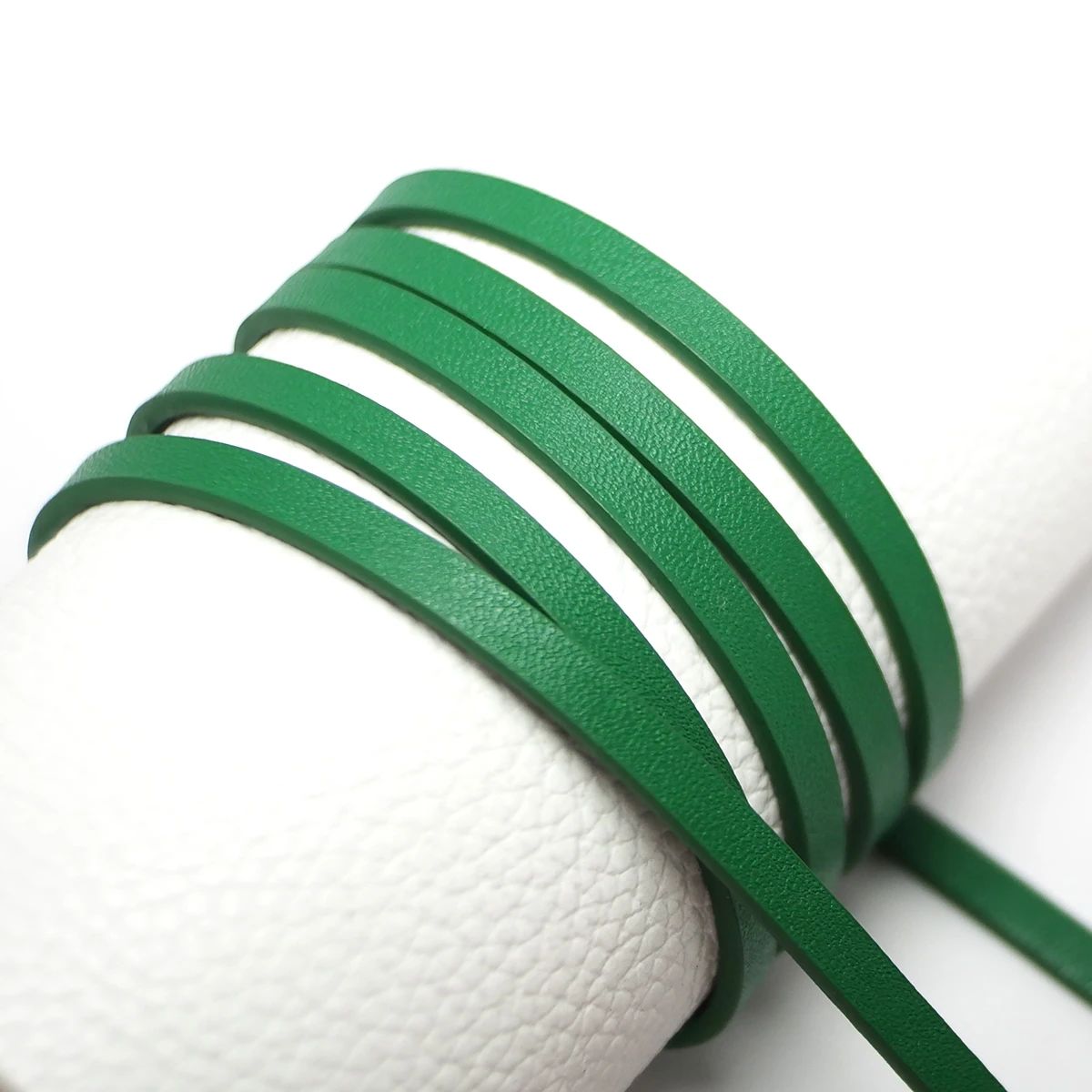 5mm Green Leather Strips,1.15m Soft Faux Leather Cord, Fine Litchi Texture Jewelry cord, Necklace Cord, Bracelet Making
5mm Green Leather Strips,1.15m Soft Faux Leather Cord, Fine Litchi Texture Jewelry cord, Necklace Cord, Bracelet Making