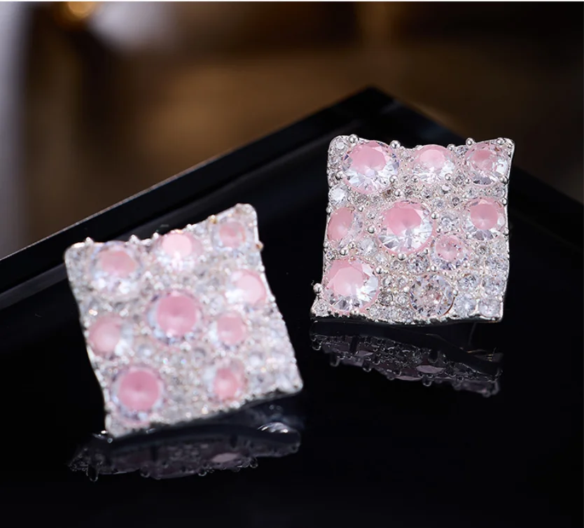 Fashion Micro-Inlaid Cubic Zirconia Colorful Joker Flash Diamond Earrings for Women Exquisite Jewelry Accessory LYX167
Fashion Micro-Inlaid Cubic Zirconia Colorful Joker Flash Diamond Earrings for Women Exquisite Jewelry Accessory LYX167