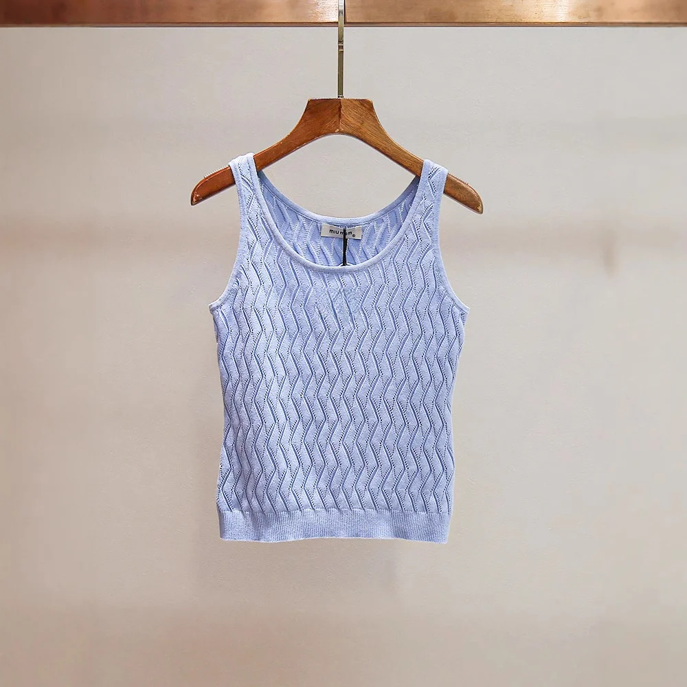 Женский вязаный свитер MaSande класса люкс, летняя новинка, повседневный, универсальный, с низким круглым вырезом, фактурный, из полиэфирного волокна, вязаный топ
Женский вязаный свитер MaSande класса люкс, летняя новинка, повседневный, универсальный, с низким круглым вырезом, фактурный, из полиэфирного волокна, вязаный топ