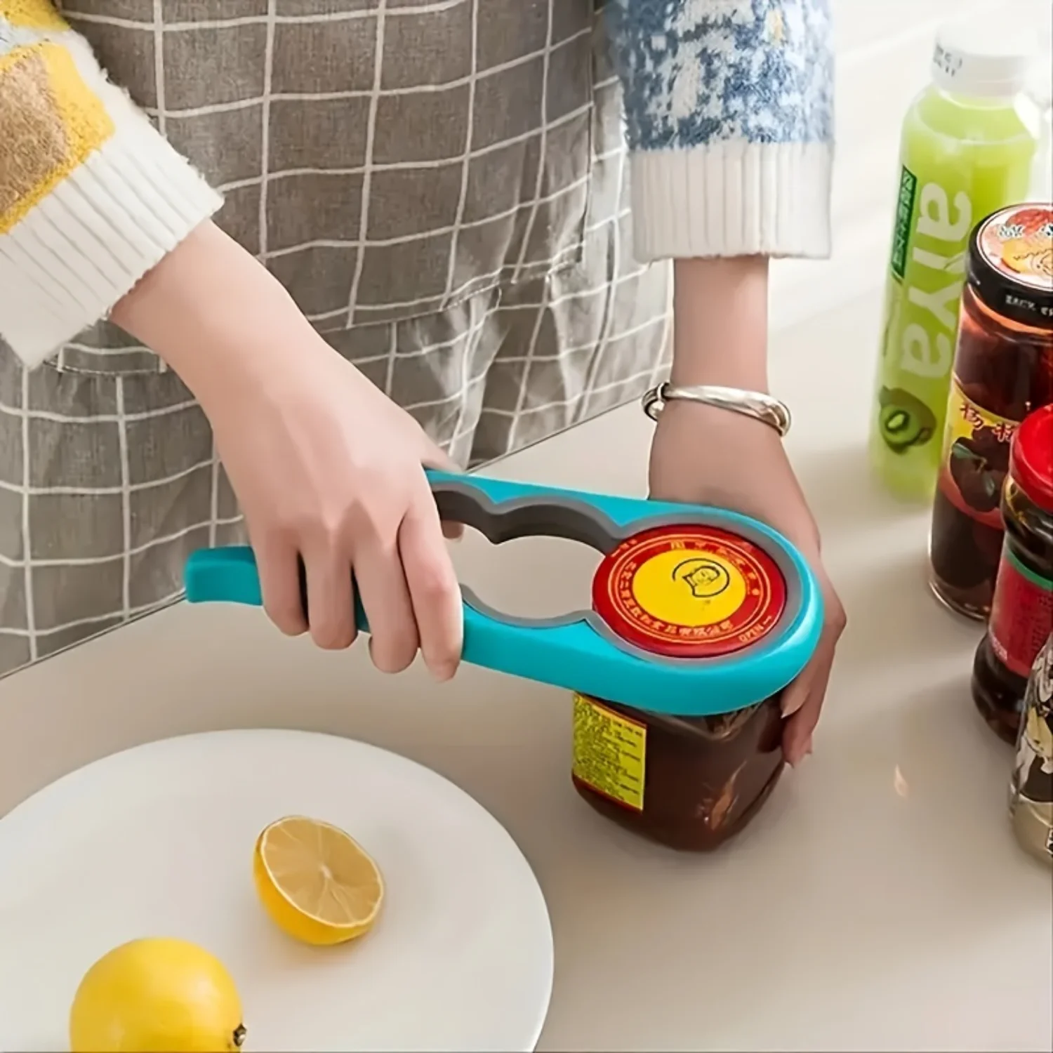 1pc 4-in-1 Multi-Functional Can Opener with Ergonomic Non-Slip Grip - Effortless Opening for Beer Bottles, Kitchen Use, and Mor
1pc 4-in-1 Multi-Functional Can Opener with Ergonomic Non-Slip Grip - Effortless Opening for Beer Bottles, Kitchen Use, and Mor
