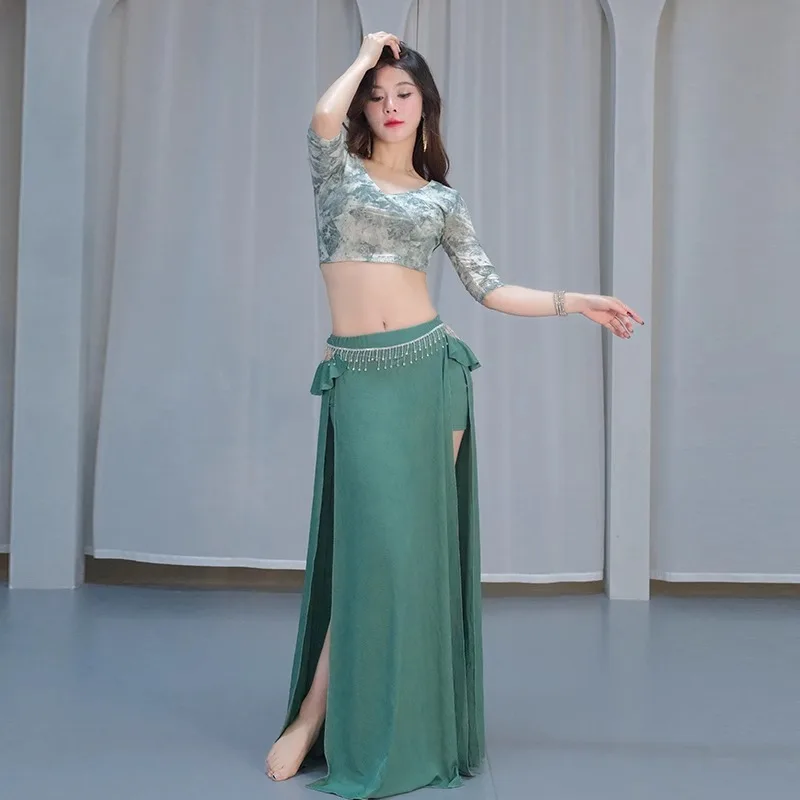 customized belly dance costume new sexy printed contrasting exercise suit Eastern dance performance group costume top skirt belt
customized belly dance costume new sexy printed contrasting exercise suit Eastern dance performance group costume top skirt belt