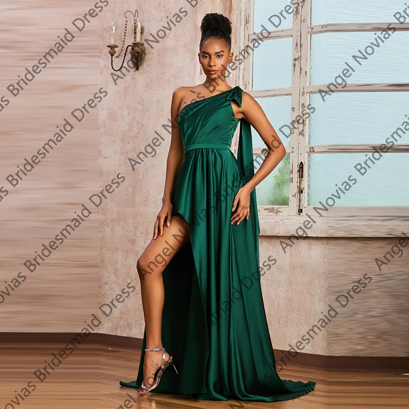 High Low Wedding Guest Party Gowns Green A Line Bridesmaid Dresses with Sash Customized vestidos de festa
High Low Wedding Guest Party Gowns Green A Line Bridesmaid Dresses with Sash Customized vestidos de festa