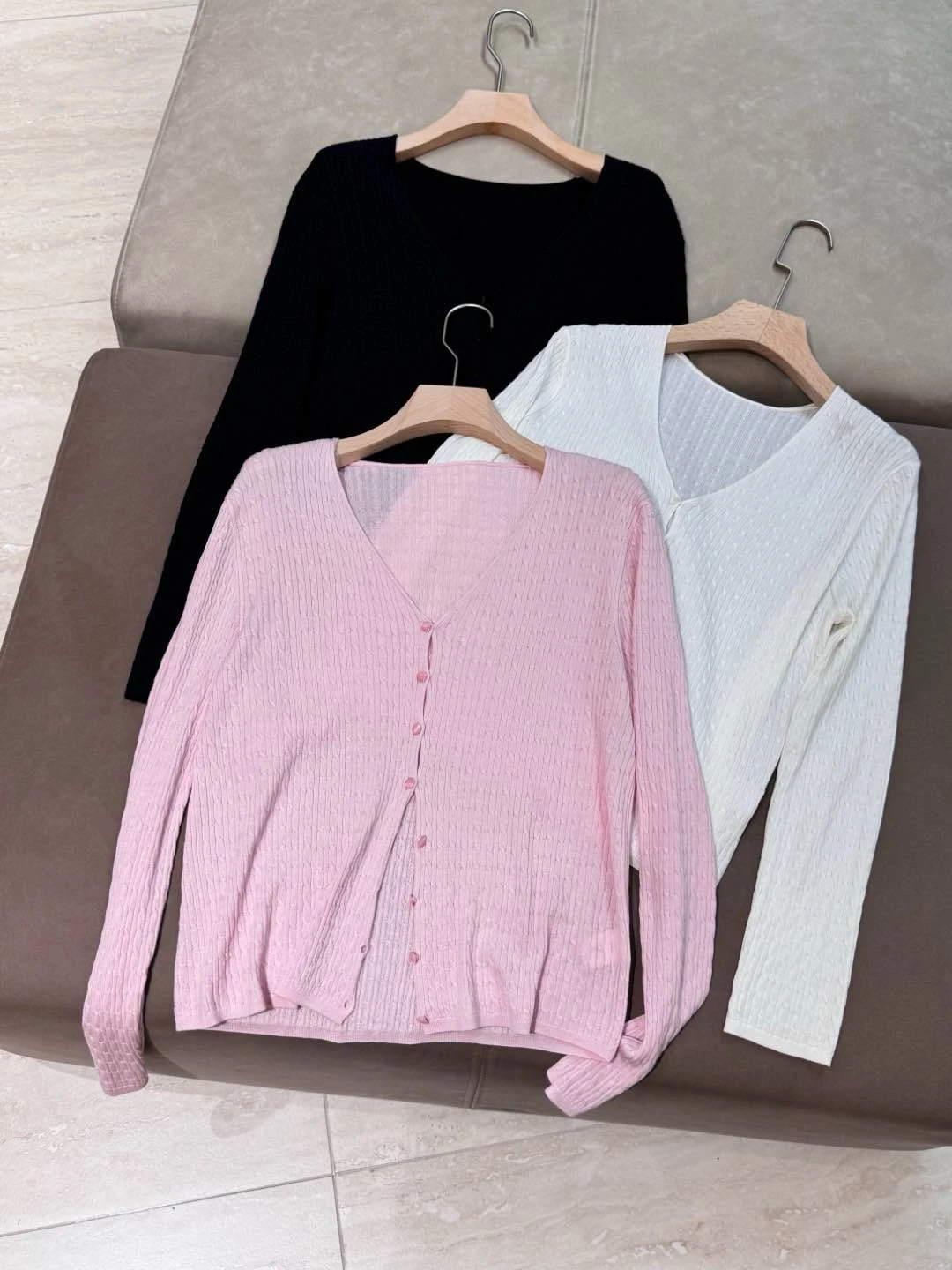 Silk Wool Knitted Open Cardigan Casual Lightweight Long Sve round Ne ort Top for Women Spring Season Chinese Production
Silk Wool Knitted Open Cardigan Casual Lightweight Long Sve round Ne ort Top for Women Spring Season Chinese Production