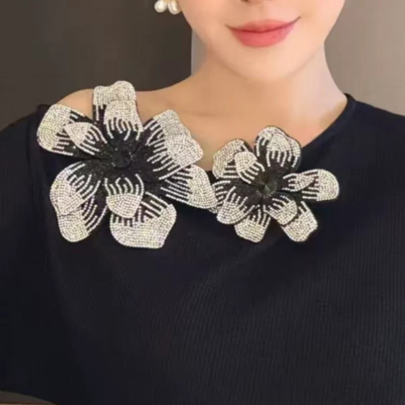 2Pcs Bling Crystal Iris Flower Pins Set 3D Double Layer Luxury Shiny Rhinestone Multi-Functional DIY Clothing Accessories
2Pcs Bling Crystal Iris Flower Pins Set 3D Double Layer Luxury Shiny Rhinestone Multi-Functional DIY Clothing Accessories