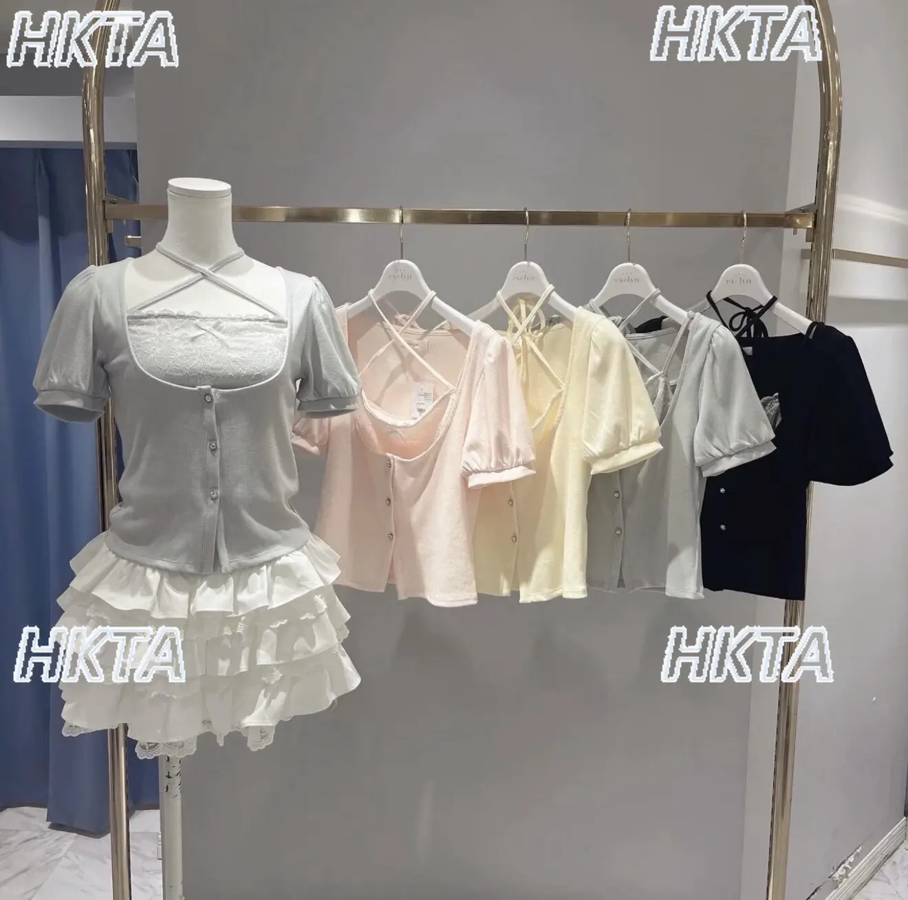Japanese Style Sweet Lace Short-sleeve T-shirt Top Originally Fashion Sexy Strap Halter Elastic Silm Black Tshirt Summer Clothes
Japanese Style Sweet Lace Short-sleeve T-shirt Top Originally Fashion Sexy Strap Halter Elastic Silm Black Tshirt Summer Clothes