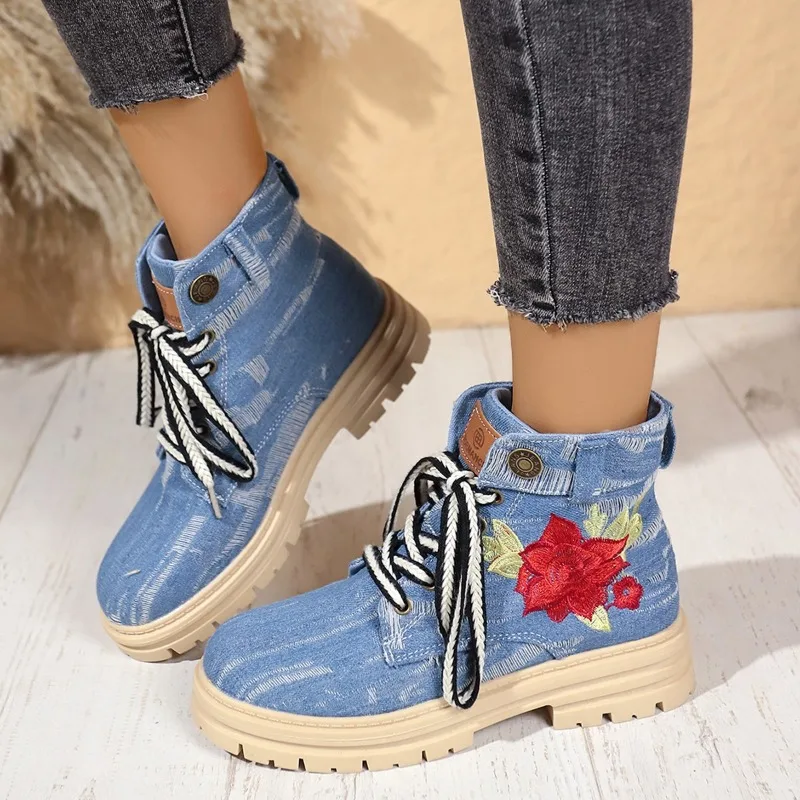 2025 New Women's Chunky Single Boots New Fall Round Head Denim Embroidered Front Lace-up Thick Sole Non-slip Ankle Boots
2025 New Women's Chunky Single Boots New Fall Round Head Denim Embroidered Front Lace-up Thick Sole Non-slip Ankle Boots
