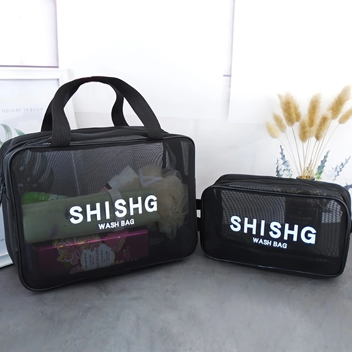 Black Mesh Portable Shower Bag for Men and Women, Portable Toiletry Bag, Makeup Storage Bag, One Piece
Black Mesh Portable Shower Bag for Men and Women, Portable Toiletry Bag, Makeup Storage Bag, One Piece