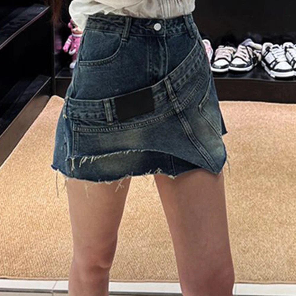 Американский ретро-дизайн, джинсовая юбка с асимметричным кроем и эффектом двухслойности, новая модная модель с необработанными краями, короткая юбка.
Американский ретро-дизайн, джинсовая юбка с асимметричным кроем и эффектом двухслойности, новая модная модель с необработанными краями, короткая юбка.