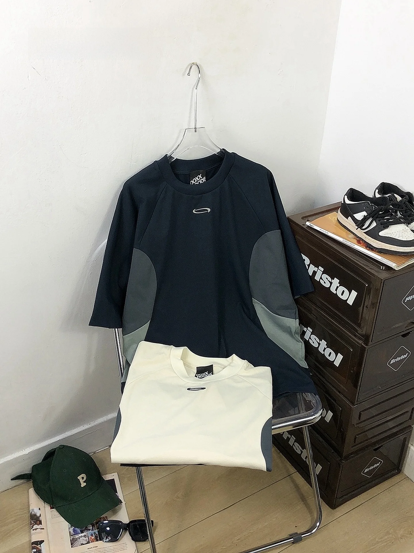 Functionality Meets Style: Spliced Color Block Embroidered Logo Sporty Casual Short Sleeve T-Shirt Breathable Comfortable Cot...
Functionality Meets Style: Spliced Color Block Embroidered Logo Sporty Casual Short Sleeve T-Shirt Breathable Comfortable Cot...