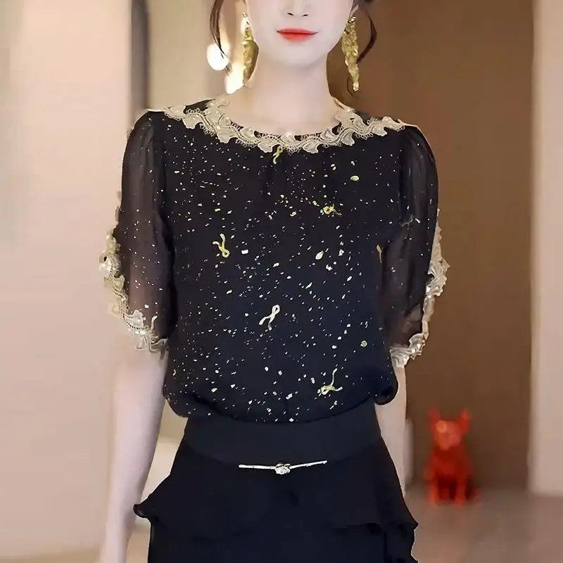 Elegant Summer 2025 Women's Chiffon Shirt Thin Short Sleeve Overhead Design Versatile Style Chinese Manufacturer round Neck
Elegant Summer 2025 Women's Chiffon Shirt Thin Short Sleeve Overhead Design Versatile Style Chinese Manufacturer round Neck
