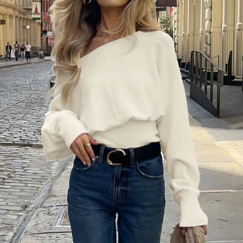 Deeptown Elegant Beige Off Shoulder Women Sweater Long Sleeve Skew Collar Tunic Old Money Style Knit Pullovers Slim Solid Color
Deeptown Elegant Beige Off Shoulder Women Sweater Long Sleeve Skew Collar Tunic Old Money Style Knit Pullovers Slim Solid Color