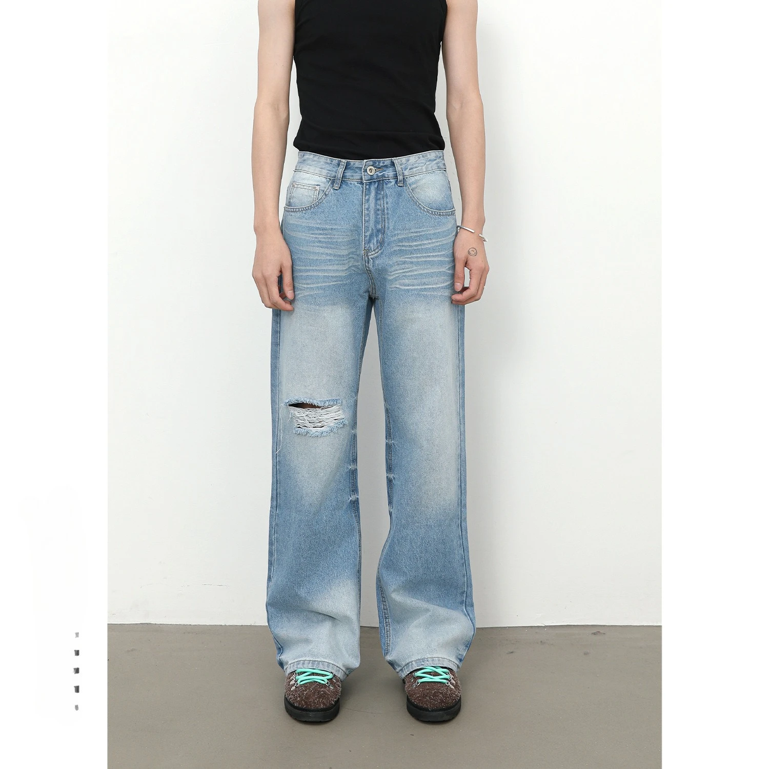 American High Street Fashion Men's Light Blue Hole Patched Casual Simple Basic Daily Wide Leg Washed Denim Trousers Male Jeans
American High Street Fashion Men's Light Blue Hole Patched Casual Simple Basic Daily Wide Leg Washed Denim Trousers Male Jeans