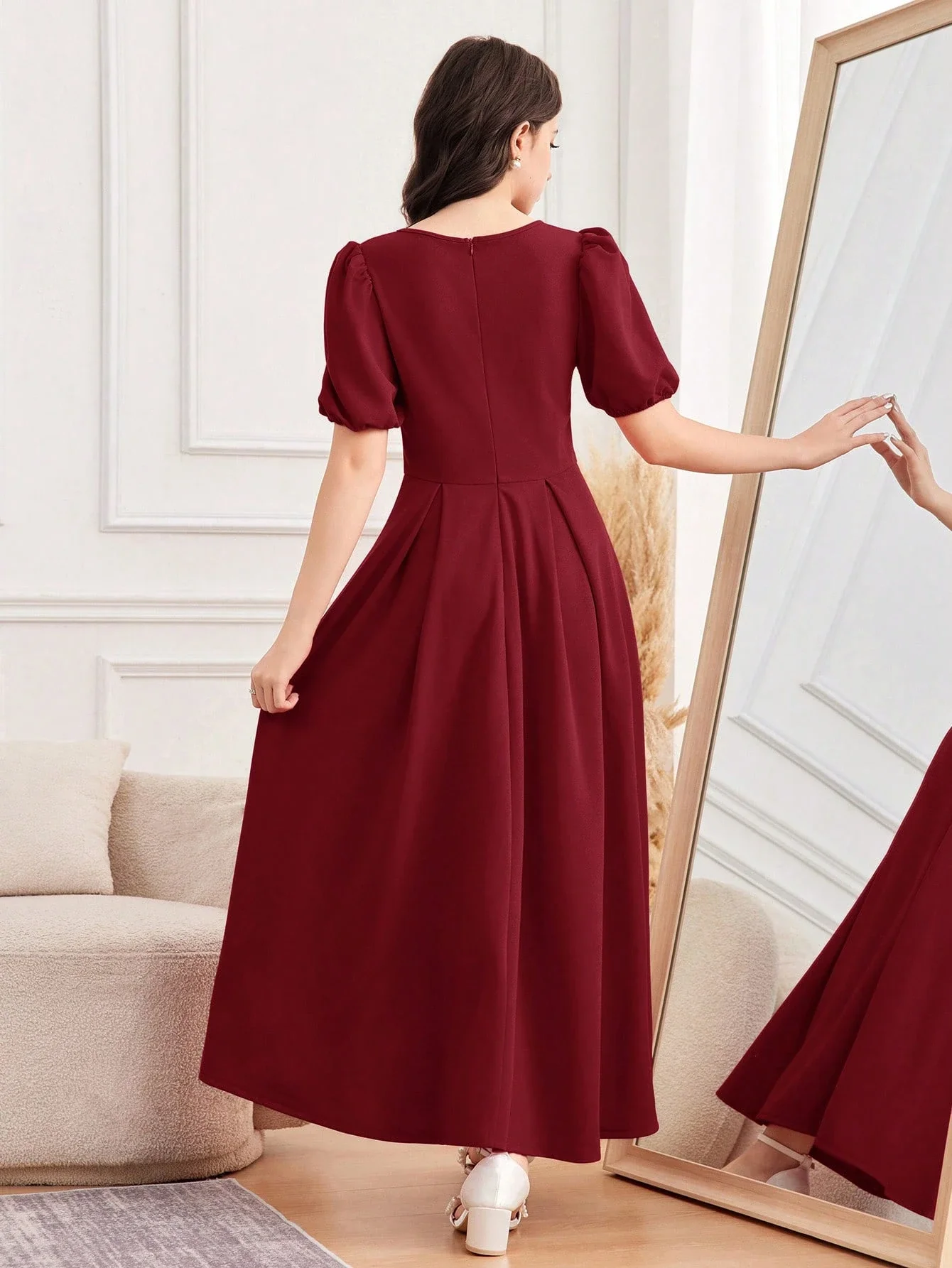 Wine Red V-Neck Puff Sleeve A-Line Long Dress With Pearl Buttons Elegant Formal Gown
Wine Red V-Neck Puff Sleeve A-Line Long Dress With Pearl Buttons Elegant Formal Gown