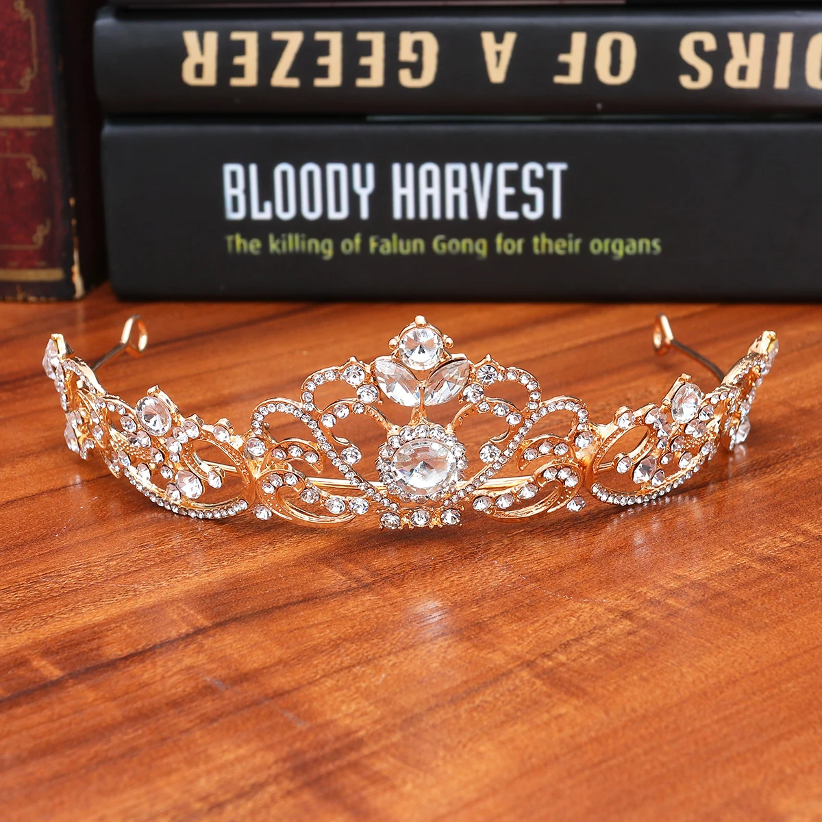 Shiny Bridal Crown Rhinestone Headpiece Lightweight Durable Wedding Decor Unfading Alloy Perfect Photo Moment Bride Headwear
Shiny Bridal Crown Rhinestone Headpiece Lightweight Durable Wedding Decor Unfading Alloy Perfect Photo Moment Bride Headwear
