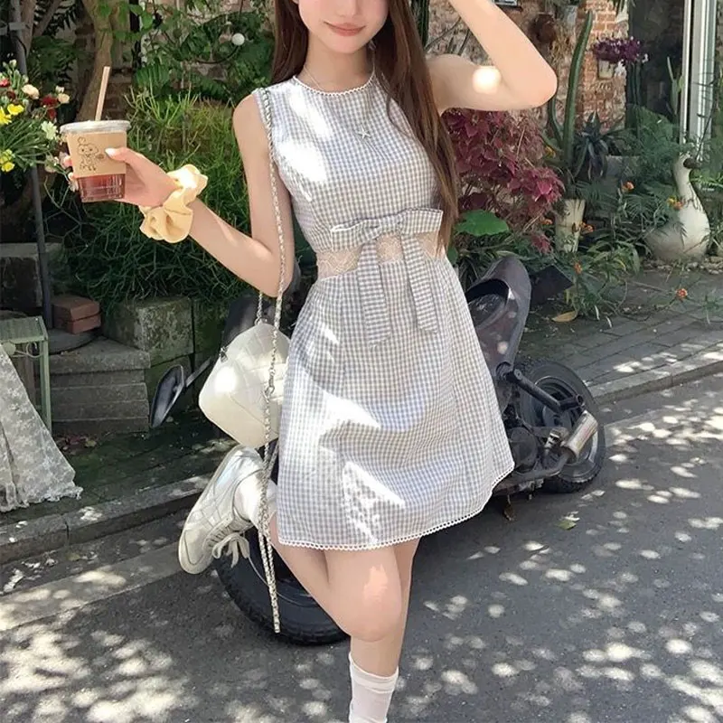 Korean Sweet Plaid Bow Dresses Female Clothing Fashionable Lace Spliced Summer Sleeveless Casual Elegant A-Line Waist Mini Dress
Korean Sweet Plaid Bow Dresses Female Clothing Fashionable Lace Spliced Summer Sleeveless Casual Elegant A-Line Waist Mini Dress