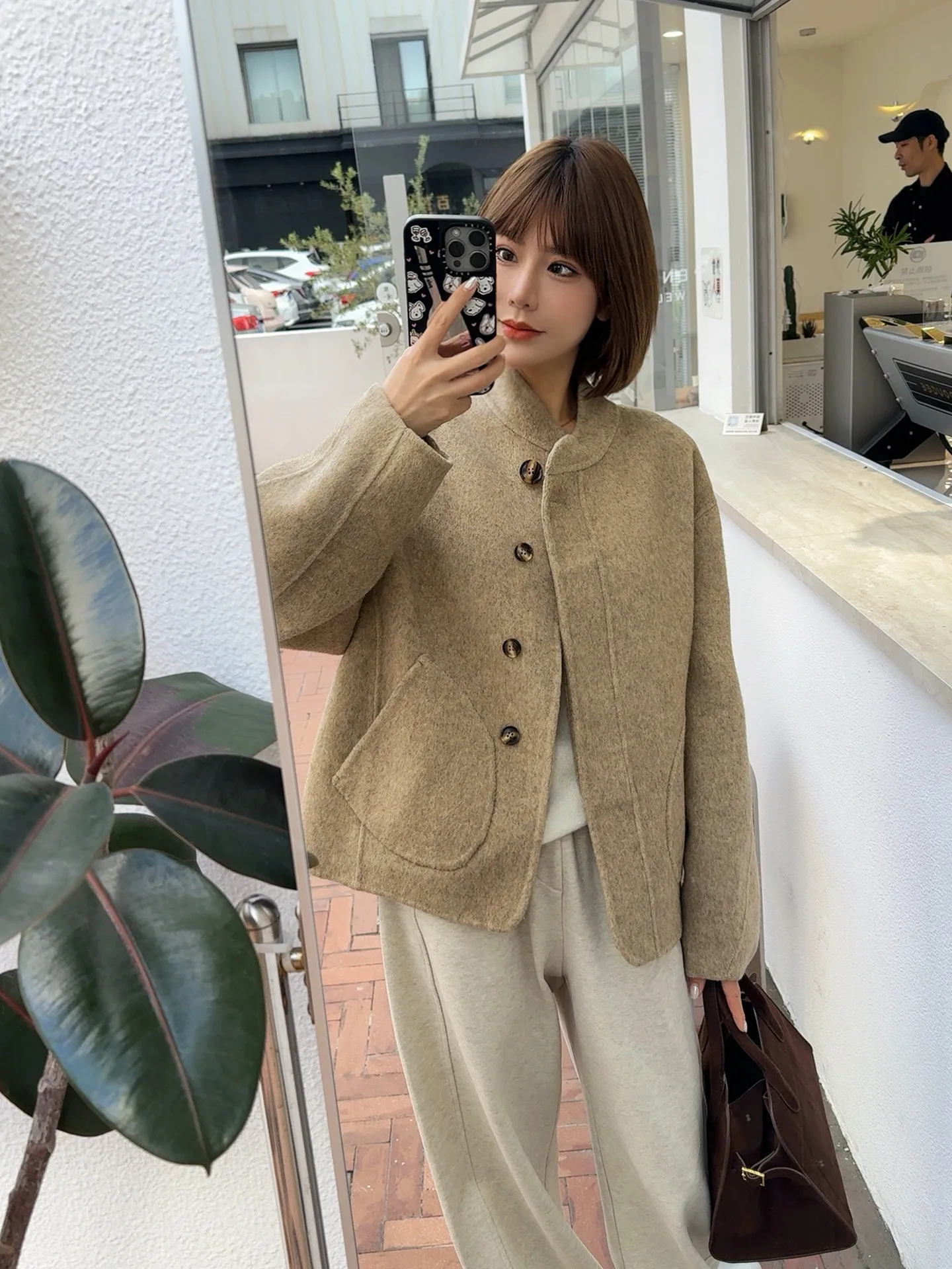 Пальто женское двустороннее из шерсти и вискозы серии ASBR Design, с воротником-стойкой, маленького размера
Пальто женское двустороннее из шерсти и вискозы серии ASBR Design, с воротником-стойкой, маленького размера