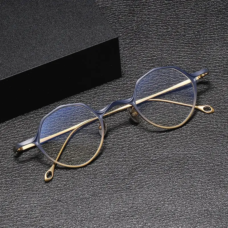 Pure Titanium Titanium Men Eyeglasses Small Optical Gafas for High Degree Precription Lenses Women Eyewear
Pure Titanium Titanium Men Eyeglasses Small Optical Gafas for High Degree Precription Lenses Women Eyewear