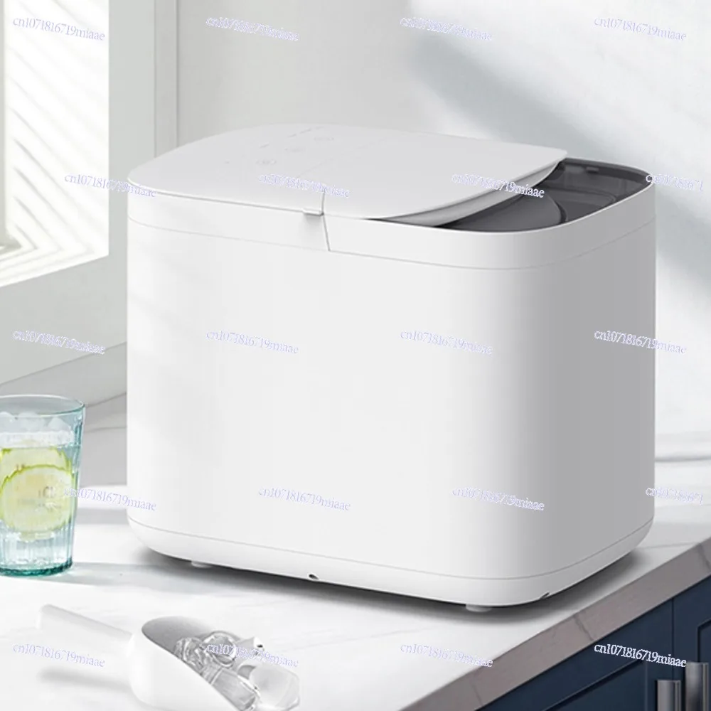 Holiday Party Household Cold Drink Desktop Self-Cleaning Nugget Ice Maker Machine
Holiday Party Household Cold Drink Desktop Self-Cleaning Nugget Ice Maker Machine