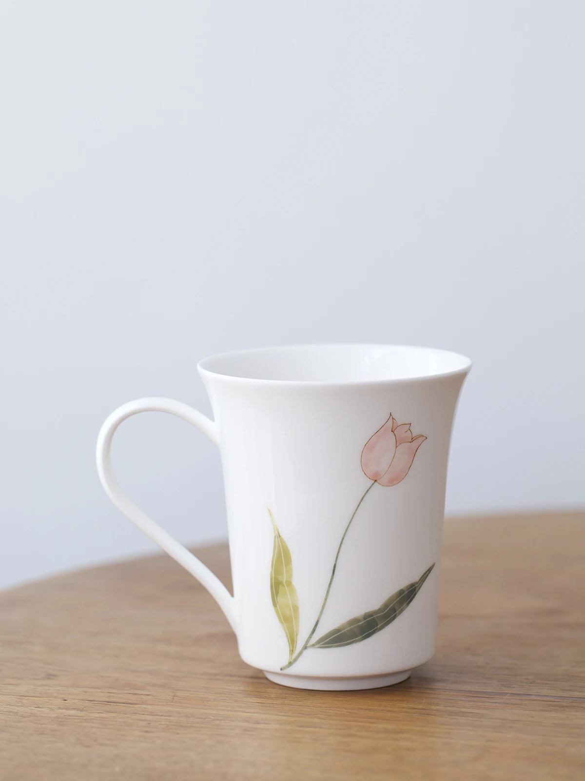 Manxue Large Capaci Cerc Mugs Gift Box Set Couple Matching Cups Luxury Sle Hand-Painted Floral Design Home Diningware
Manxue Large Capaci Cerc Mugs Gift Box Set Couple Matching Cups Luxury Sle Hand-Painted Floral Design Home Diningware