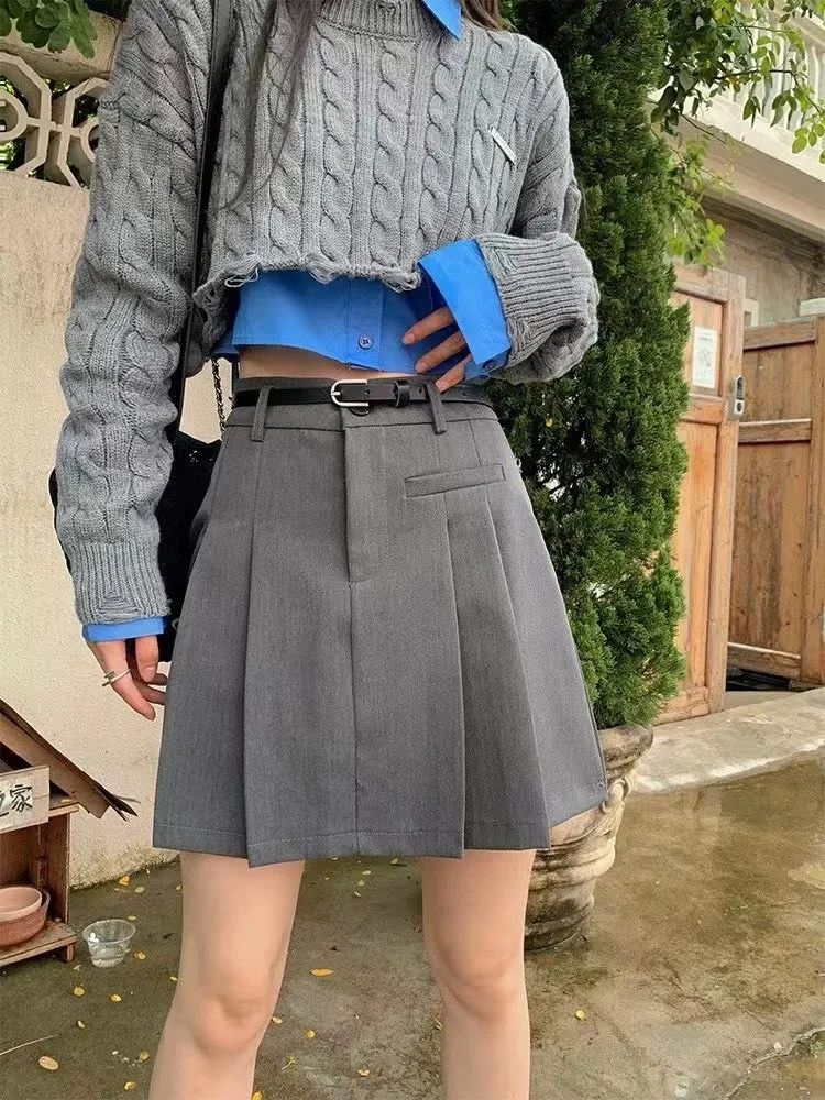 ZHISILAO Fashion High Waist Pleated Mini Skirt Women Vintage A-line Skirt Autumn 2024
ZHISILAO Fashion High Waist Pleated Mini Skirt Women Vintage A-line Skirt Autumn 2024