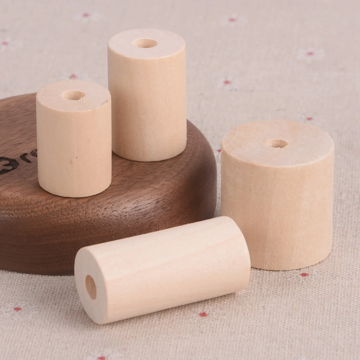 5pcs Cylinder Shape Natural Wood 20x25mm 20x30mm 20x40mm Loose Handcraft Beads For Woodcraft DIY Crafts Jewelry Making
5pcs Cylinder Shape Natural Wood 20x25mm 20x30mm 20x40mm Loose Handcraft Beads For Woodcraft DIY Crafts Jewelry Making