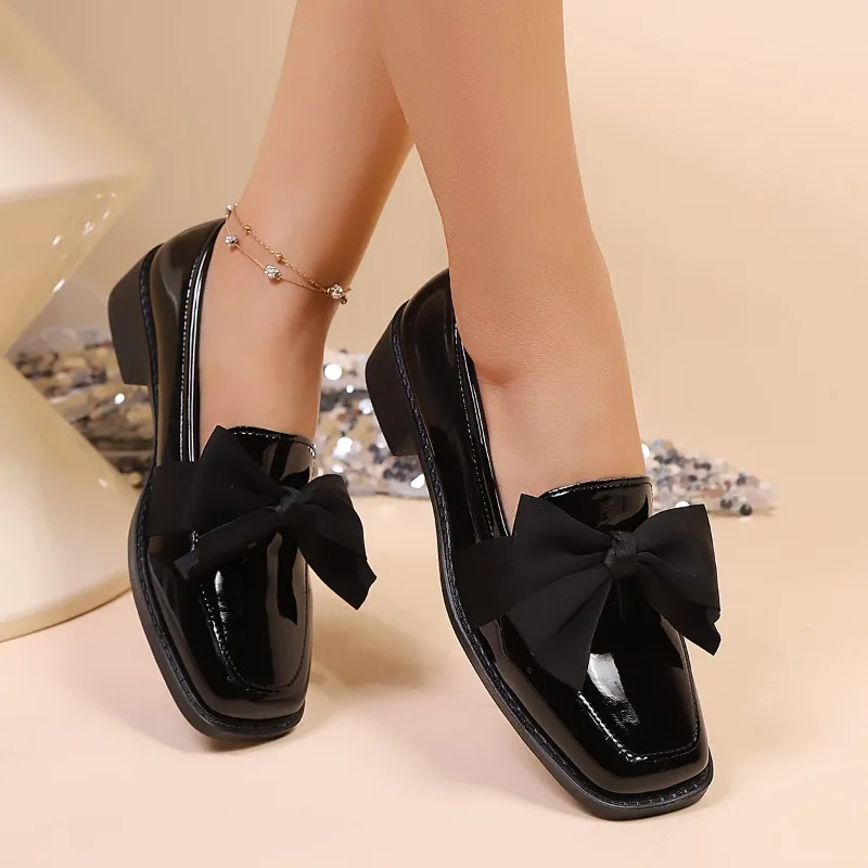 Bowknot Slip on Loafers for Women Solid Color Patent Leather Shoes Woman Comfort Soft Sole Platform Loafers Vintage Single Shoes
Bowknot Slip on Loafers for Women Solid Color Patent Leather Shoes Woman Comfort Soft Sole Platform Loafers Vintage Single Shoes