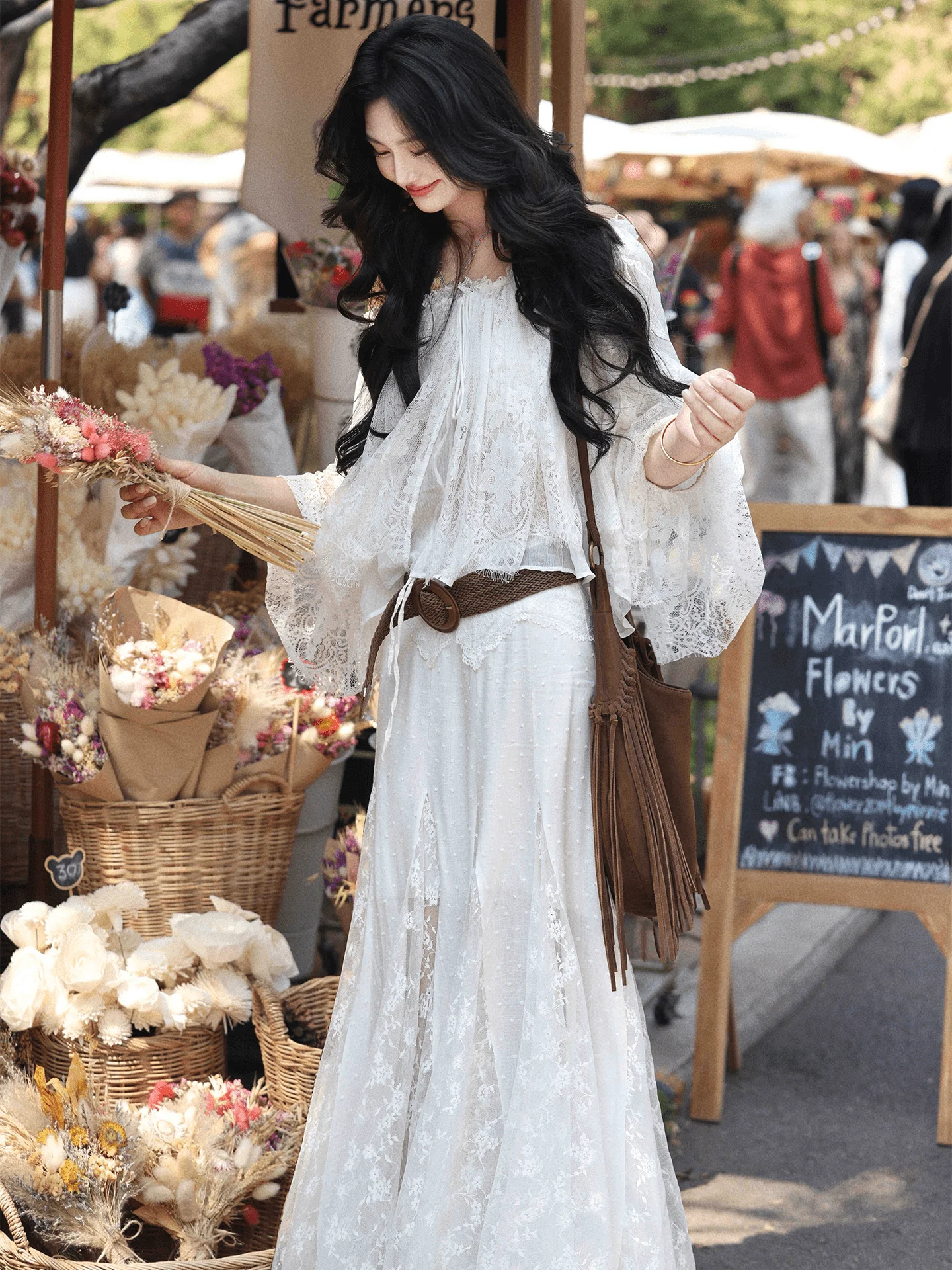 Ele Lace irt Semi-Transparent Thin Women's Sle High Waist Patchwork Lace Skirt French Sle Loose Fit Long Sve
Ele Lace irt Semi-Transparent Thin Women's Sle High Waist Patchwork Lace Skirt French Sle Loose Fit Long Sve