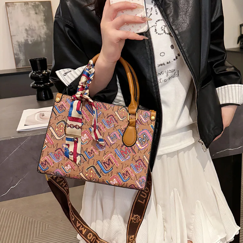 Premium Sense Bag Women 2025 New National Style Versatile Texture Bags Tote Bag Shoulder Handbag
Premium Sense Bag Women 2025 New National Style Versatile Texture Bags Tote Bag Shoulder Handbag
