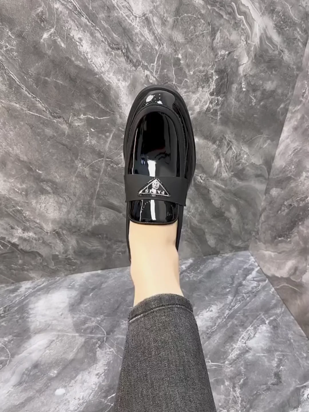 High Quality Casual Business Men's Shoes Luxury Leather Fashionable Versatile Elegant Rubber Sole round Toe Low Heel
High Quality Casual Business Men's Shoes Luxury Leather Fashionable Versatile Elegant Rubber Sole round Toe Low Heel