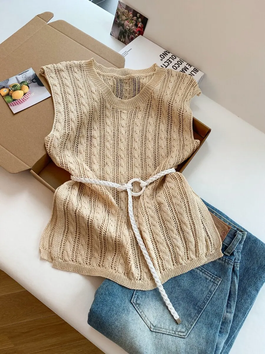 Fashionable Hollow out Slimming Ice Silk Knitted Belted Top Women's Lightweight French Style round Neck Pullover Summer Shirt
Fashionable Hollow out Slimming Ice Silk Knitted Belted Top Women's Lightweight French Style round Neck Pullover Summer Shirt