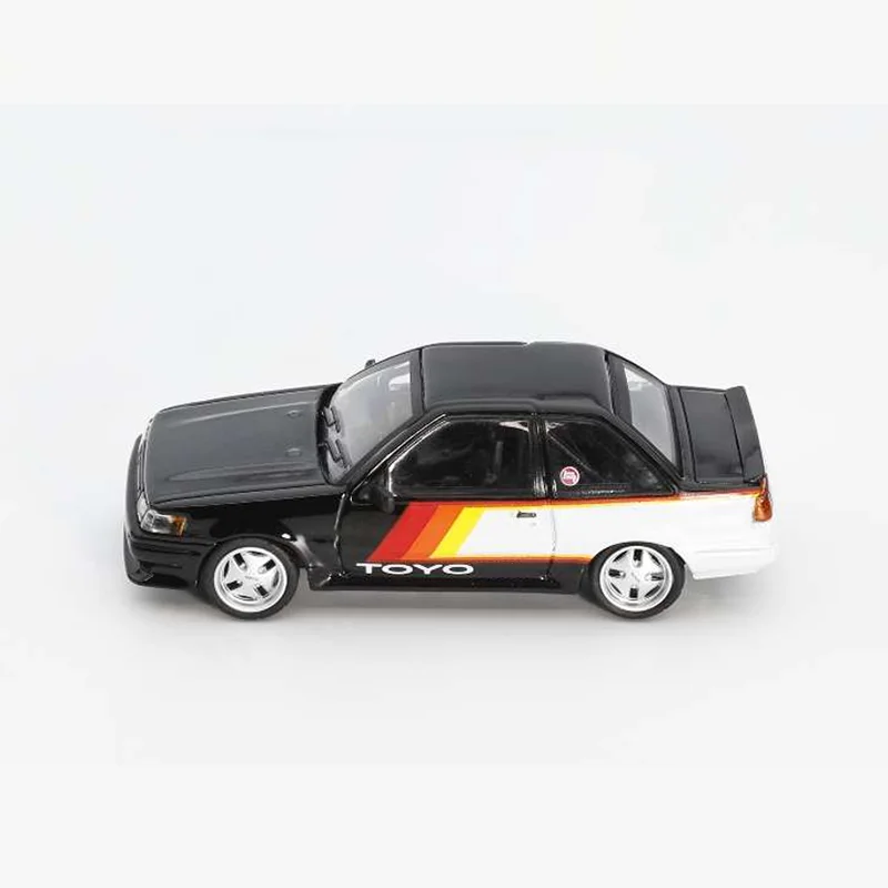 Модель автомобиля DCT Diecast 1:64 AE86 Corolla LEVIN 1983 из сплава, коллекционная, для взрослых, сувенир, подарок на праздник (праворульная версия)
Модель автомобиля DCT Diecast 1:64 AE86 Corolla LEVIN 1983 из сплава, коллекционная, для взрослых, сувенир, подарок на праздник (праворульная версия)