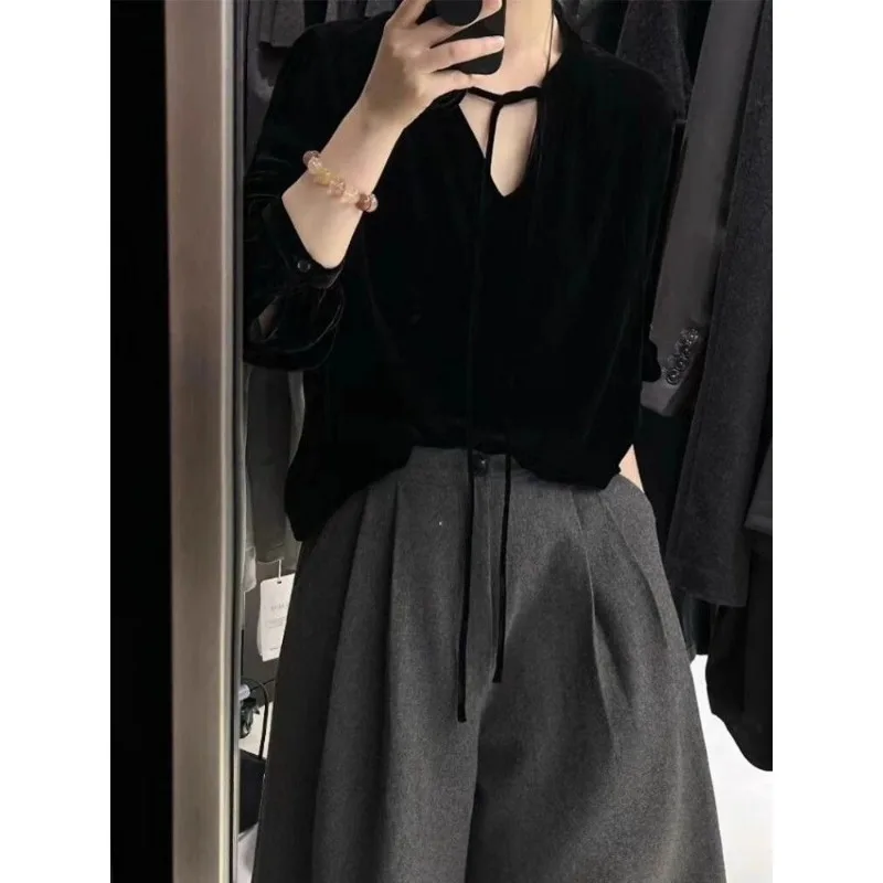 Осень-зима, новый стиль, французский бархатный топ, трехмерная полая рубашка с цветочным декором, темпераментная универсальная рубашка для похудения
Осень-зима, новый стиль, французский бархатный топ, трехмерная полая рубашка с цветочным декором, темпераментная универсальная рубашка для похудения