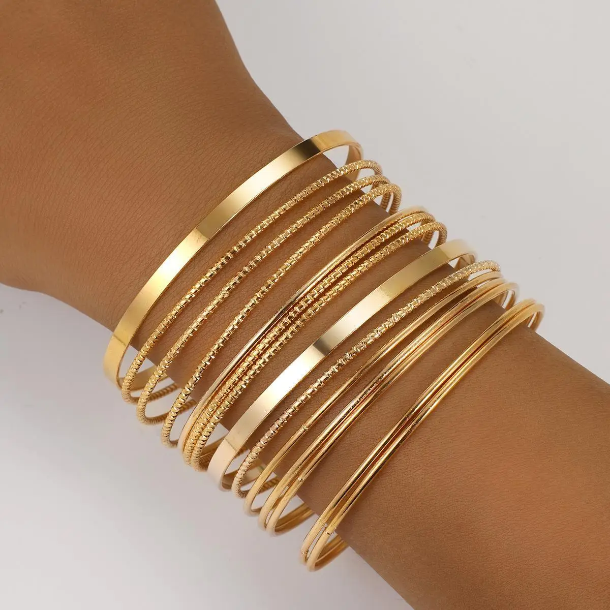 Exaggerated Wide Face Bracelet Set Gold Matte Irregular Bracelet Multi-piece Set Faionable Jewelry Accory
Exaggerated Wide Face Bracelet Set Gold Matte Irregular Bracelet Multi-piece Set Faionable Jewelry Accory