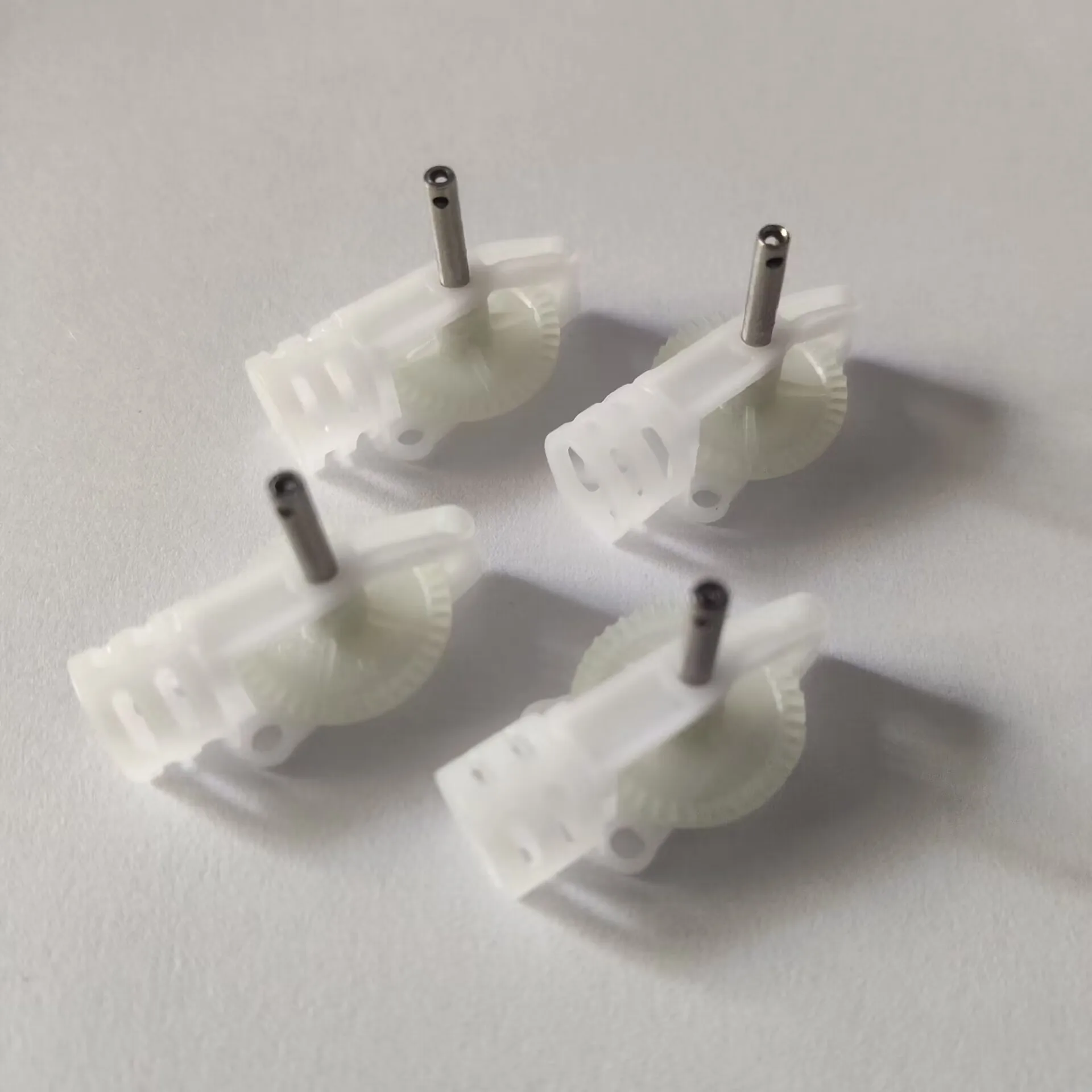 Комплект зубчатых передач SYMA X30 для квадрокоптера с щеточным дроном и мотором аксессуары для замены 1/2/3/4 шт.
Комплект зубчатых передач SYMA X30 для квадрокоптера с щеточным дроном и мотором аксессуары для замены 1/2/3/4 шт.