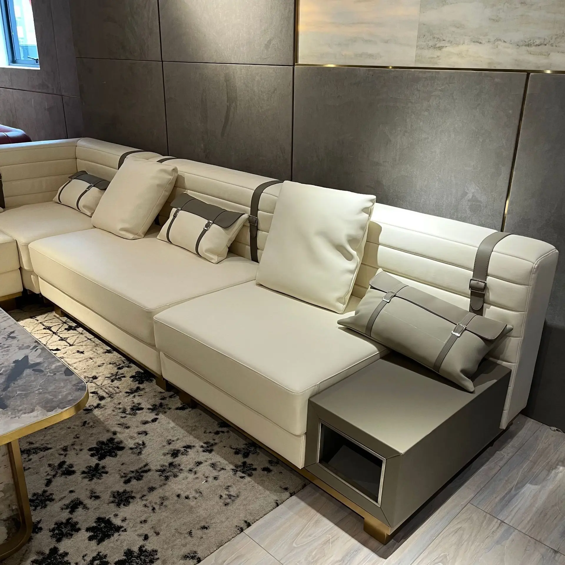 Italian minimalist sofa bar party room box booth hotel apartment suite ktv corner L sofa
Italian minimalist sofa bar party room box booth hotel apartment suite ktv corner L sofa