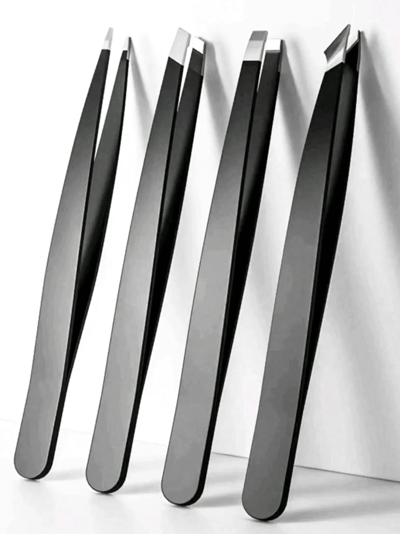 4 Pieces Stainless Steel Eyebrow Tweezers Kit Slanted Pointed Tip Precision Facial Hair Trimmer Portable Hair Removal Tool Professional Barber & Beauty Accessories
4 Pieces Stainless Steel Eyebrow Tweezers Kit Slanted Pointed Tip Precision Facial Hair Trimmer Portable Hair Removal Tool Professional Barber & Beauty Accessories
