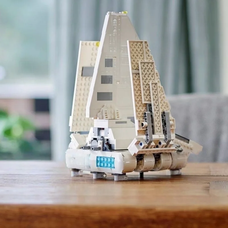 New MOC white spaceship model home decor building blocks boys and girls holiday gift
New MOC white spaceship model home decor building blocks boys and girls holiday gift
