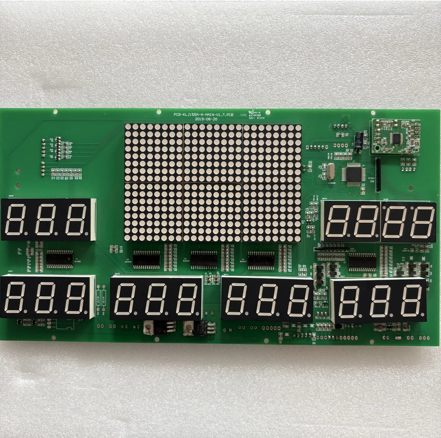 Верхний контроллер беговой дорожки PCB-KLJ155A-A Плата драйвера ЖК-панели управления беговой дорожкой
Верхний контроллер беговой дорожки PCB-KLJ155A-A Плата драйвера ЖК-панели управления беговой дорожкой