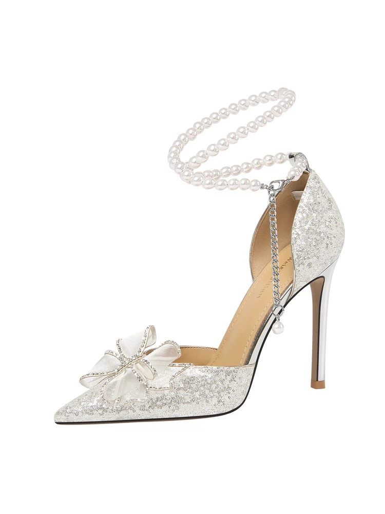 Summer sequin pearl rhinestone bow low-heeled wedding shoes high-heeled banquet dress large size small size women's sandals
Summer sequin pearl rhinestone bow low-heeled wedding shoes high-heeled banquet dress large size small size women's sandals