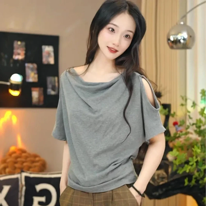 One Shoulder Loose Fit T Shirt For Women Casual Spring Autumn Wear Drop Shoulder Design Comfortable Daily Top With Square Neckli
One Shoulder Loose Fit T Shirt For Women Casual Spring Autumn Wear Drop Shoulder Design Comfortable Daily Top With Square Neckli