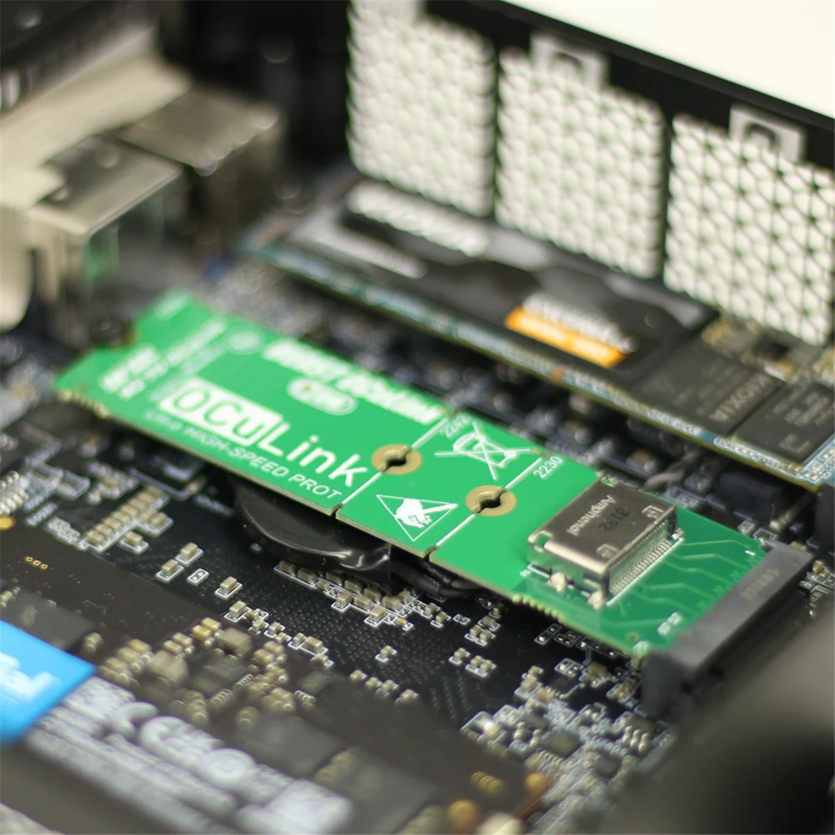 Beast OCuLink PCI-E 4.0 X4 Внешняя док-станция для видеокарты ноутбука Видеокарта Док-станция для ноутбука для интерфейса OCuLink
Beast OCuLink PCI-E 4.0 X4 Внешняя док-станция для видеокарты ноутбука Видеокарта Док-станция для ноутбука для интерфейса OCuLink