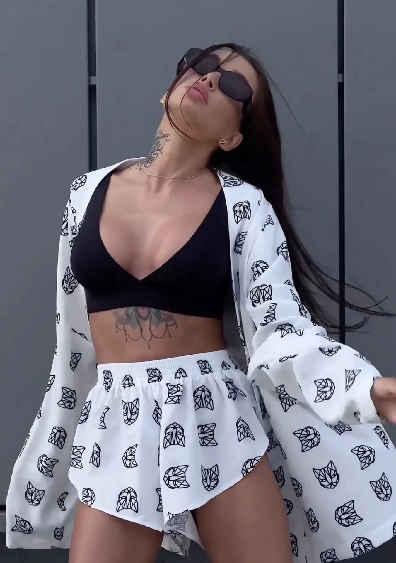 Print Two Piece Set For Women 2023 Summer Causal Lace Up High Waist Shorts Sets Fashion Long Sleeve Pajama Outfits Suit Homewear
Print Two Piece Set For Women 2023 Summer Causal Lace Up High Waist Shorts Sets Fashion Long Sleeve Pajama Outfits Suit Homewear