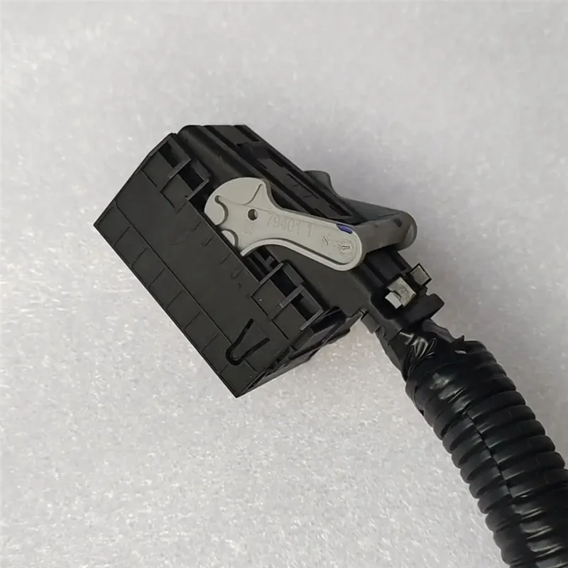 A040-DPS6 6DCT250 Transmission Control Module Programming Connector For Ford Focus AE8Z-7Z369-F A2C53377498 A2C30743100
A040-DPS6 6DCT250 Transmission Control Module Programming Connector For Ford Focus AE8Z-7Z369-F A2C53377498 A2C30743100