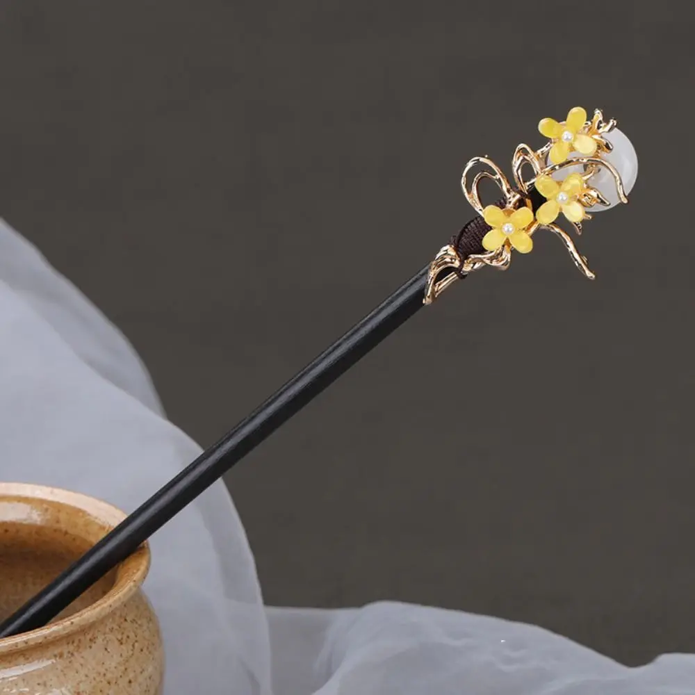 Jade Buckle Ancient Headwear Cheongsam Flower Chinese Style Headwear Ancient Style Hairpin Wooden Hairpin Hanfu Hair Sticks
Jade Buckle Ancient Headwear Cheongsam Flower Chinese Style Headwear Ancient Style Hairpin Wooden Hairpin Hanfu Hair Sticks