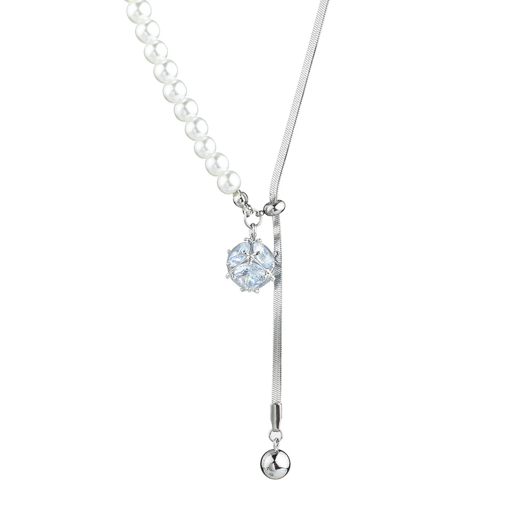 Women's niche high-end decorative titanium steel chain, adjustable pull-out sweater chain, autumn and winter necklace
Women's niche high-end decorative titanium steel chain, adjustable pull-out sweater chain, autumn and winter necklace