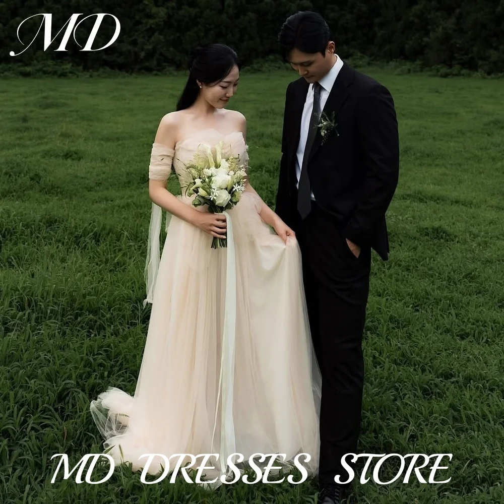 MD Elegant Beige Tulle A-line Wedding Dress Off Shoulder Korea Photoshoot Floor-Length Bridal Gown Corset Customized 2025 웨딩드레스 
MD Elegant Beige Tulle A-line Wedding Dress Off Shoulder Korea Photoshoot Floor-Length Bridal Gown Corset Customized 2025 웨딩드레스