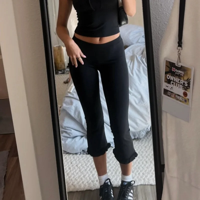 Women Y2k Polka Dot Printed Capris Cute Low Rise Stretchy Cropped Pants Side Bow Tie Skinny Capri Leggings Going Out
Women Y2k Polka Dot Printed Capris Cute Low Rise Stretchy Cropped Pants Side Bow Tie Skinny Capri Leggings Going Out