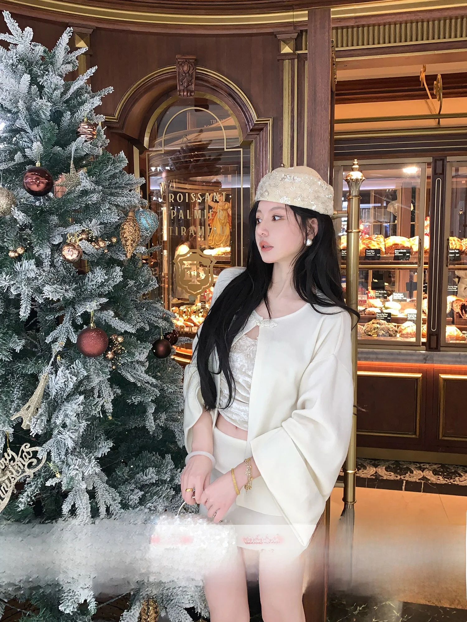 MOSS STUDIO New Chinese Style Handmade Wool Knitted Jacket Skirt Set Button Design mid Waist Length Long Sleeve round Neck
MOSS STUDIO New Chinese Style Handmade Wool Knitted Jacket Skirt Set Button Design mid Waist Length Long Sleeve round Neck